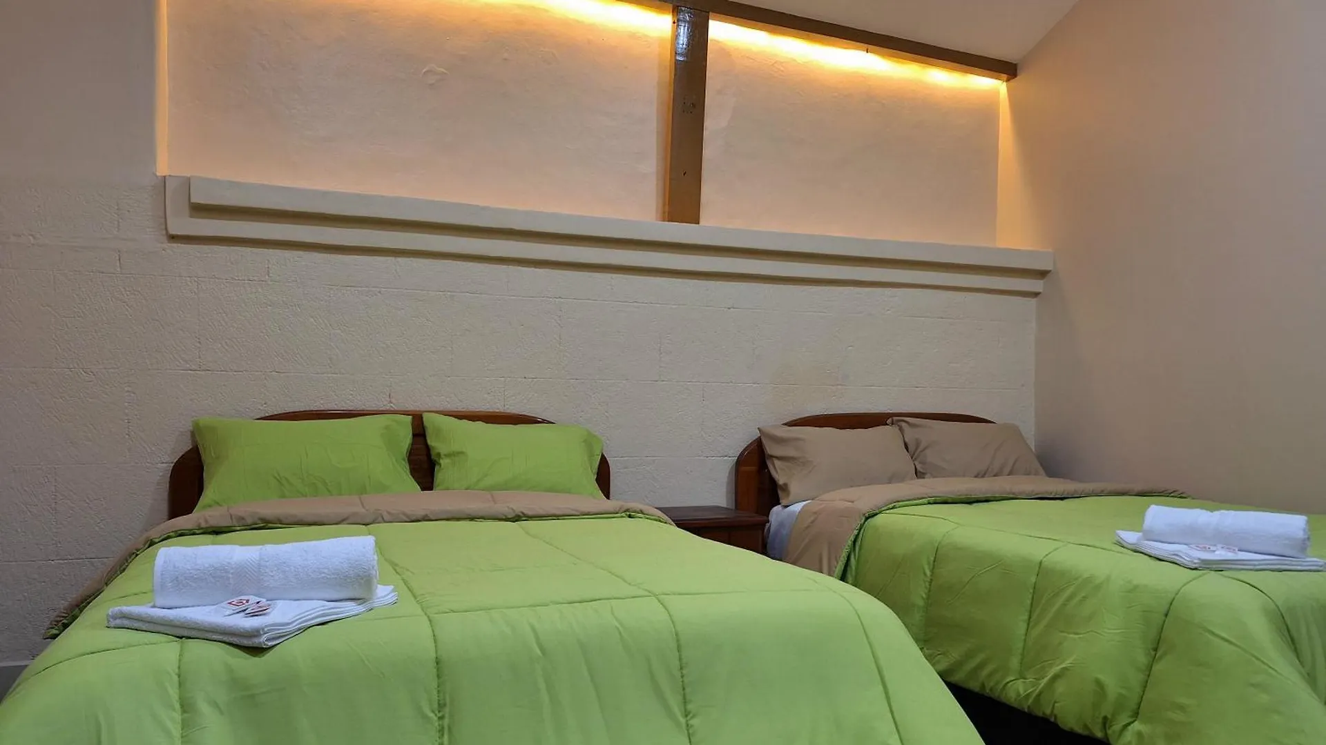 The Travel House Hotel Quito Guest house
