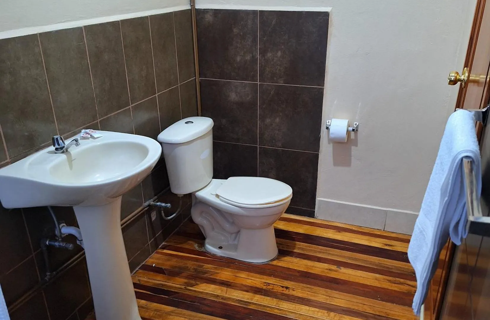 The Travel House Hotel Quito Guest house