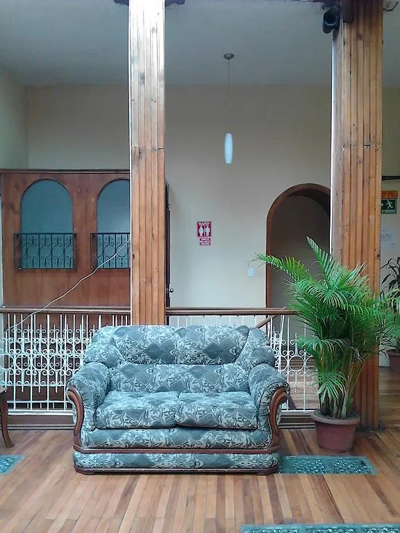 The Travel House Hotel Quito Guest house